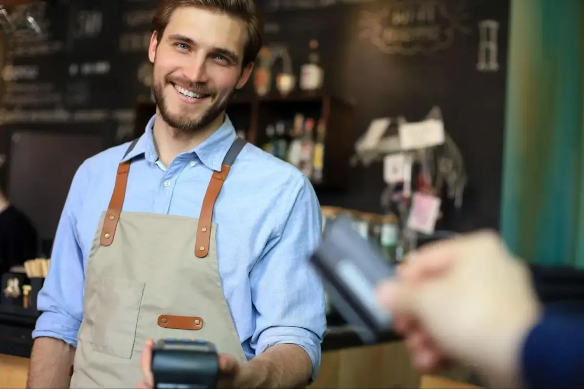 ۱۰ نکته برای بهبود تجربه مشتری در رستوران و کافه